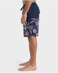 Quiksilver - Mens Highline Arch 19