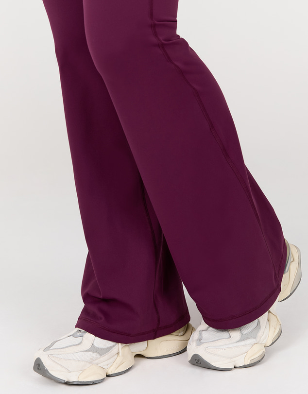 Muscle Republic - Luxe Bella Flares