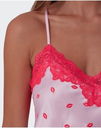 Bras N Things - Angelica Kisses Cami - Print/Pink