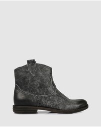S by Sempre Di - Windy Ankle Boots
