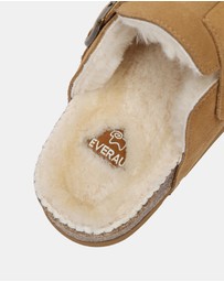 EVERAU - EverAU Ugg Hazco Cow Suede Upper Casual & Sneaker