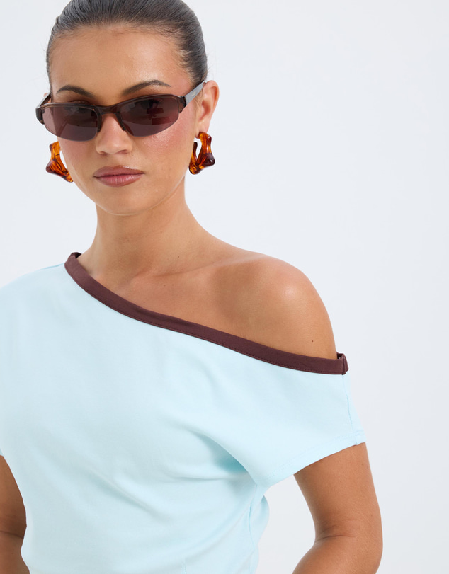 Calli - Phoebe Contrast Off Shoulder T-Shirt