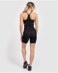 Core Trainer - High Waist Midi Shorts