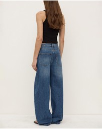 Assembly Label - Low Curve Mid Rise Jeans