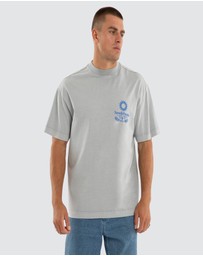 Nomadic Paradise - Marseille Street Tee