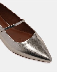 Miss Sofie - Meed Flats