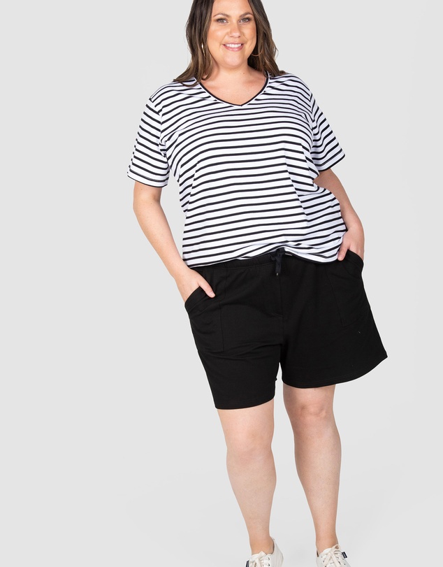 Love Your Wardrobe - Steph Knit Short