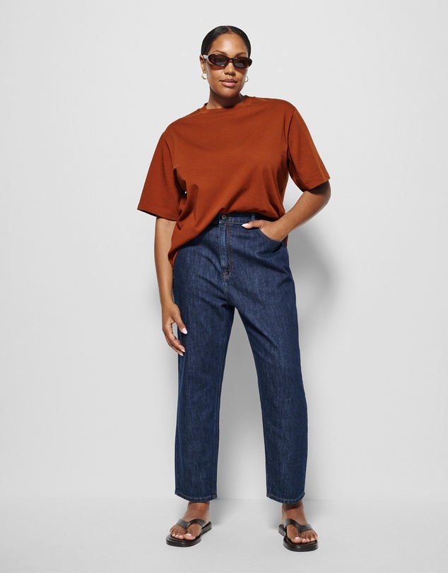 Commonry - The High Rise Crop Girlfriend Jean