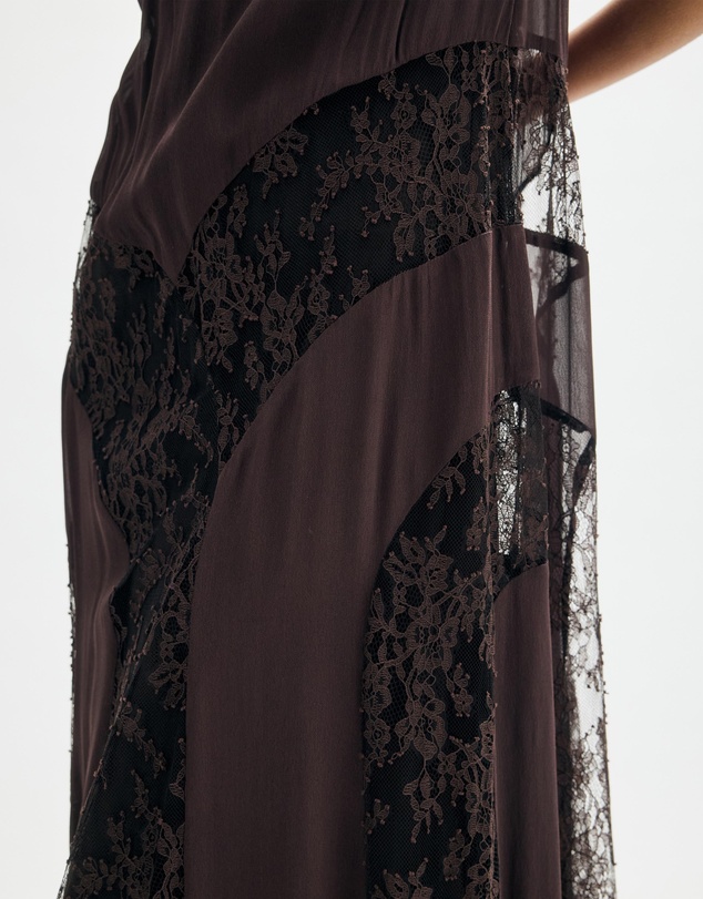 Minima Esenciales - Valadon Lace Panelled Midi Dress