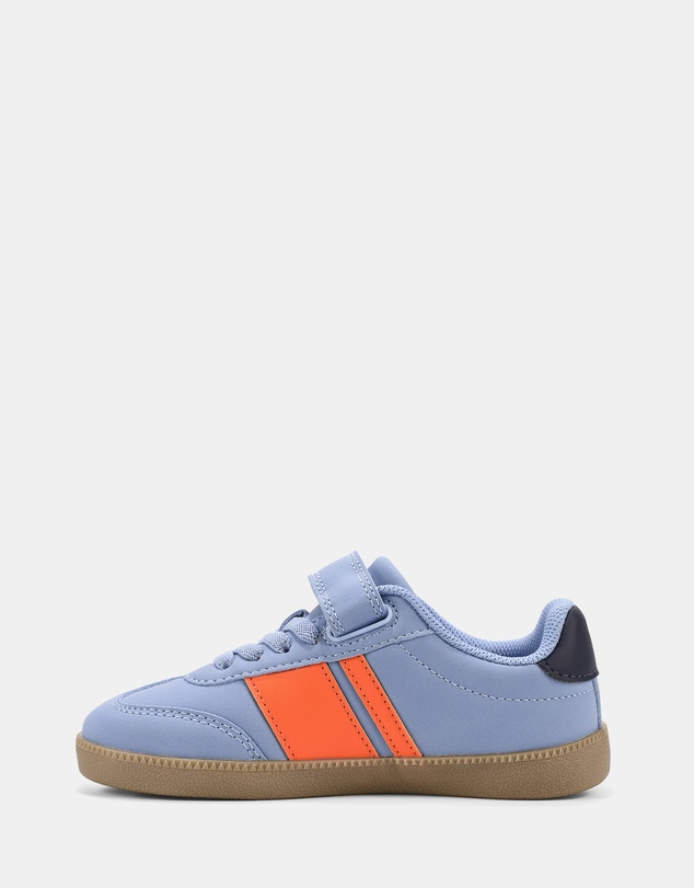 Kicks - Kennedy