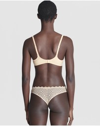 Simone Perele - Escale Tanga