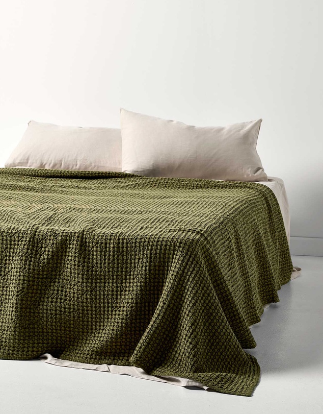 Aura Home - Waffle Bed Cover