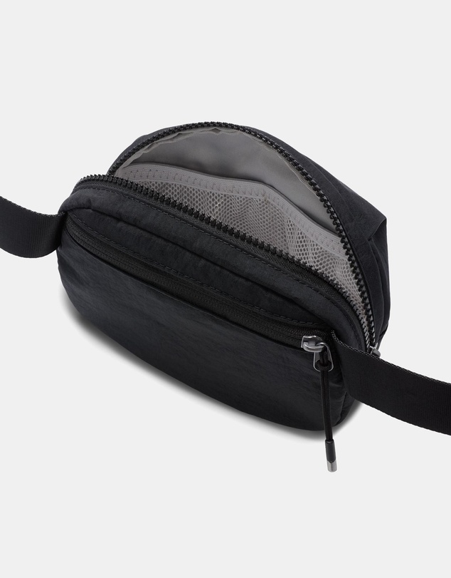 Nike - 2L Aura Crossbody Bag