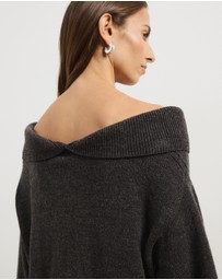 Atmos&Here - Kalli V-Neck Knit Jumper