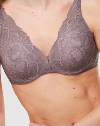 Triumph - Body Make-Up Illusion Lace Wire Padded Bra