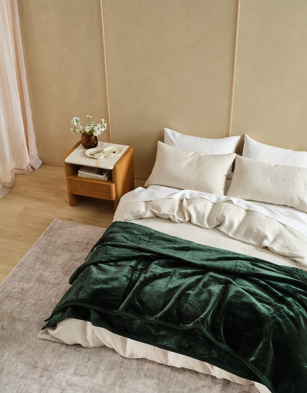 Linen House - Dover Blanket