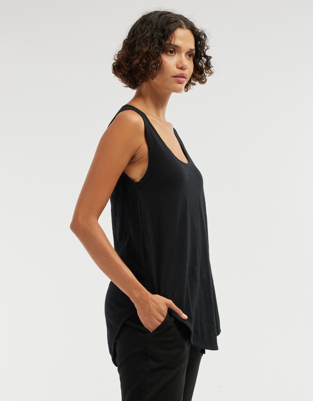 Amelius - Bailey Rounded Hem Tank