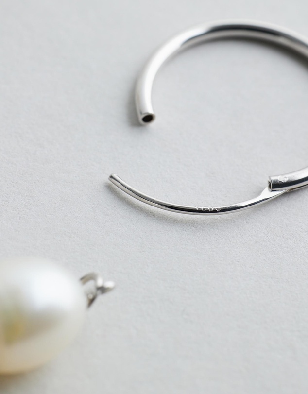 Native Sol - Oakley Pearl Hoops