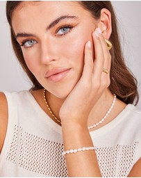 Zoe Olivia - Waterproof Freshwater Pearl Bracelet