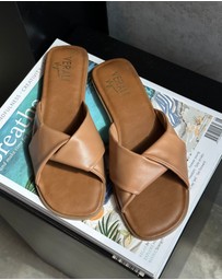 Verali - Sage Casual Slides