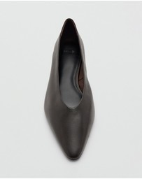 M.N.G - Leather Pointed Flat