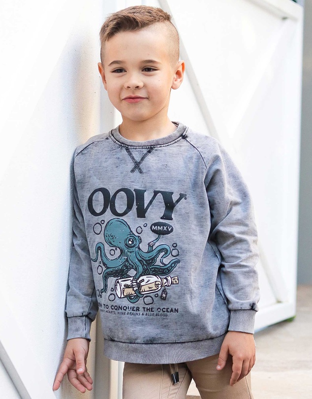 OOVY - Born To Conquer Sweater