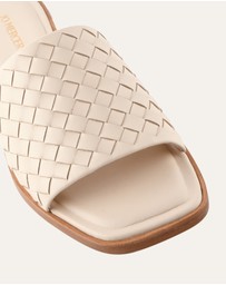 Jo Mercer - Pearl Flat Slides