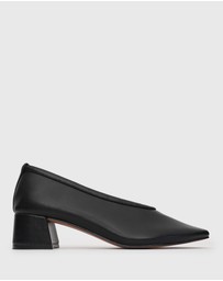 Betts - Alora Block Heel Ballet Pumps