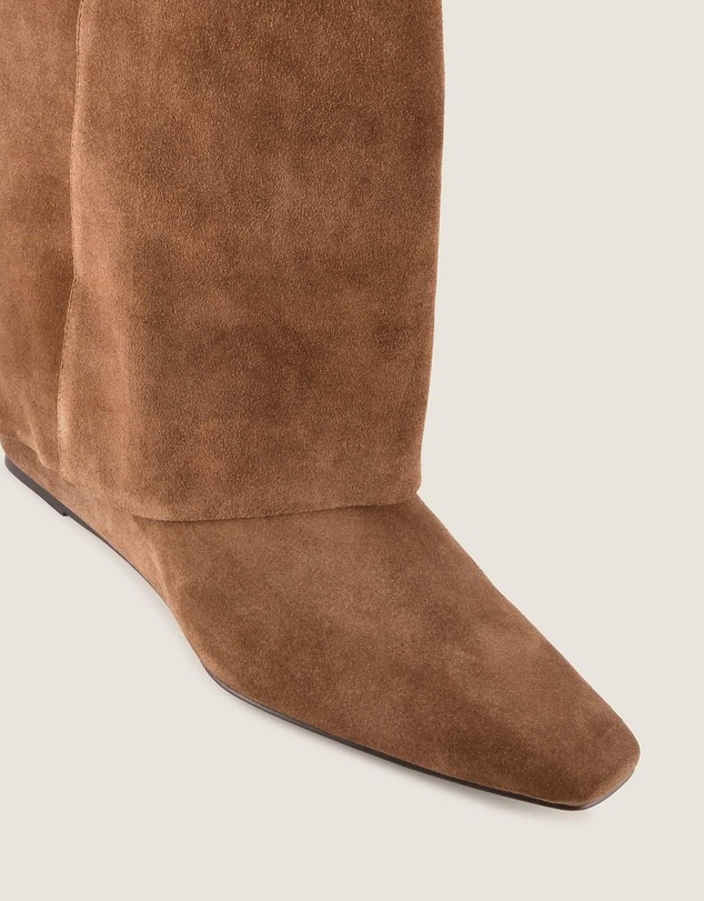 Shelly Shen - Tatum Heel Long Boots Chestnut Suede