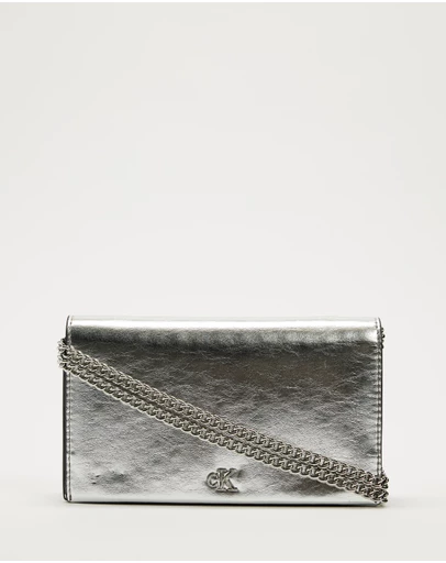 Calvin Klein - Metallic Wallet On Chain