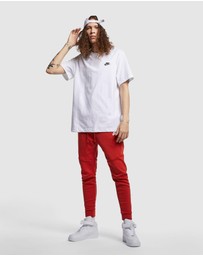 Nike - Nike Sportswear Club Tee