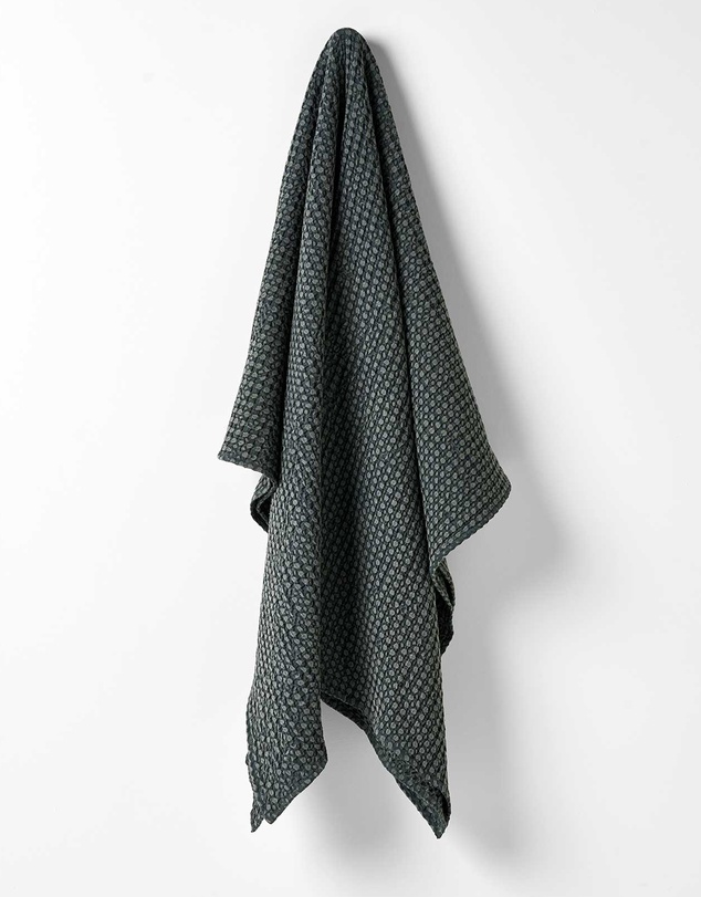 Aura Home - Waffle Throw