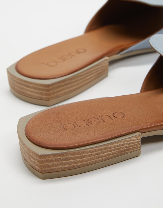 Bueno - Adielia