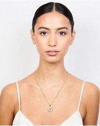 Lovisa - Gold Plated Catseye Flower Pendant Necklace
