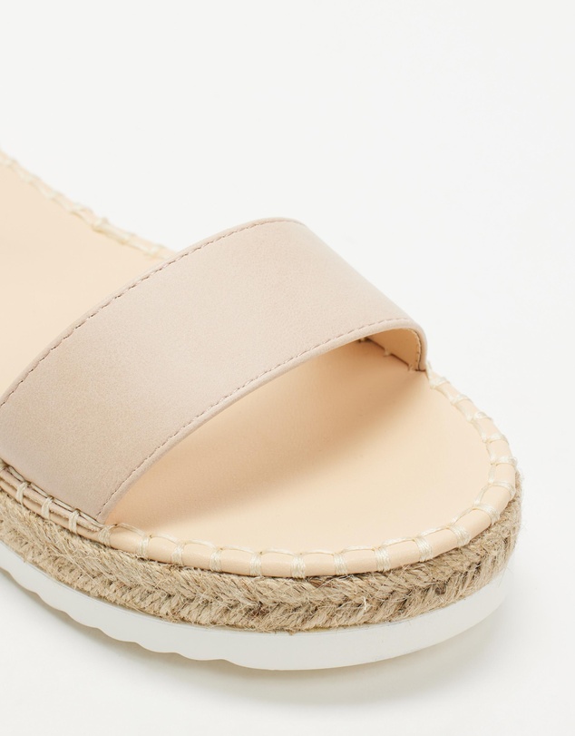 SPURR - Kalia Flatform Sandals - ONLINE EXCLUSIVE