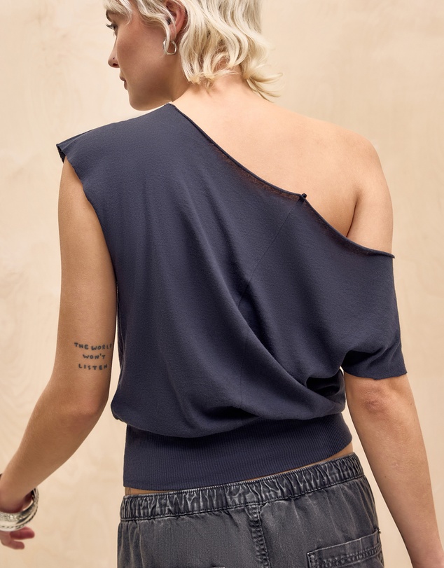 BDG By Urban Outfitters - BDG Off Shoulder Banded Top