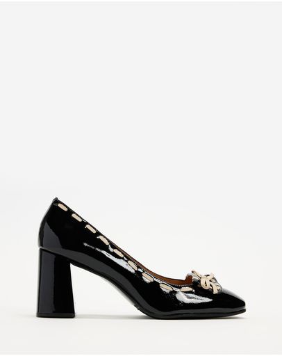 Black & Beige