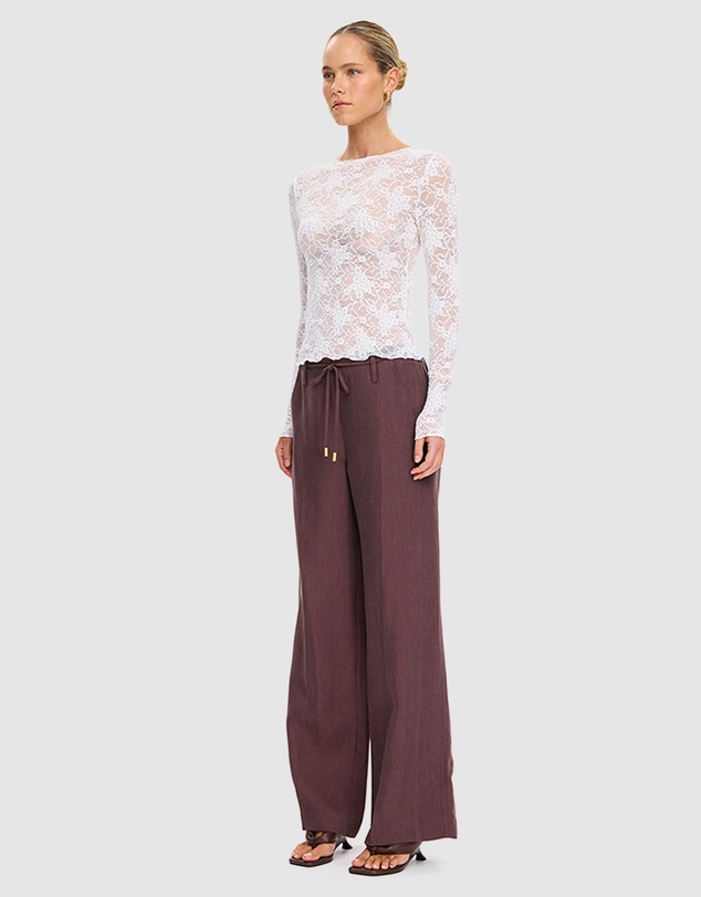 KIVARI - Victoria Lace Top