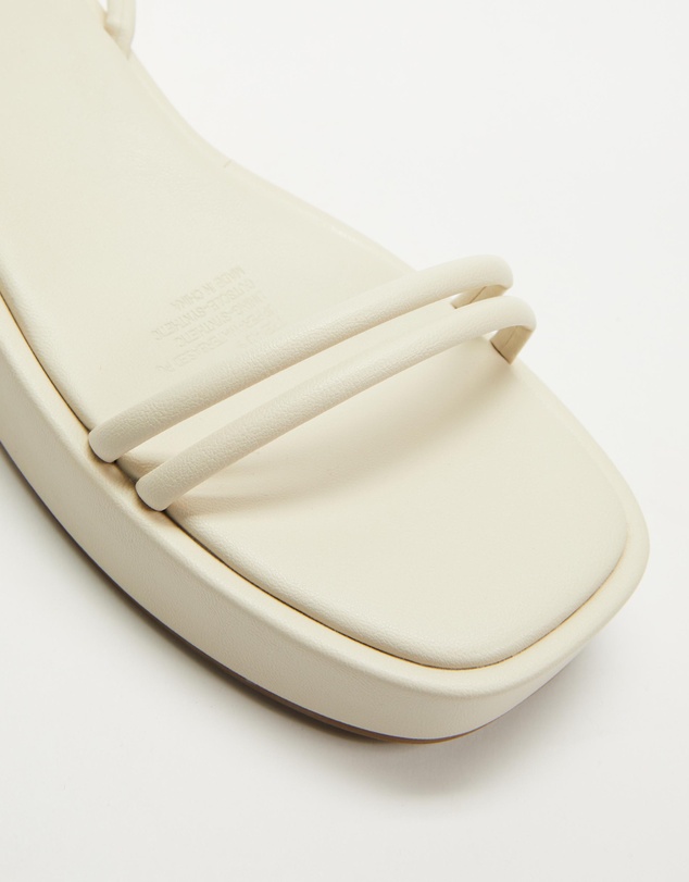 SPURR - Brynn Flatform Sandals - ONLINE EXCLUSIVE