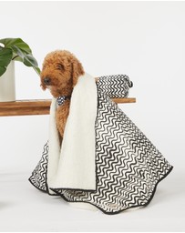 Mog & Bone - Dog Fleece Pet Blanket - Black Wave