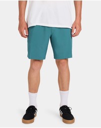 Volcom - Stones Hybrid Short 18