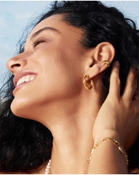 Ania Haie - Ania Haie Gold Classic Tube Medium Huggie Hoop Earrings