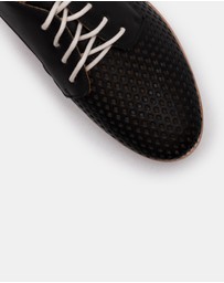 Rollie - Sidecut Punch Shoe