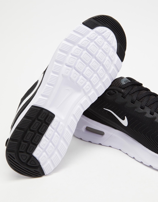 Nike - Air Max Nuaxis - Women's