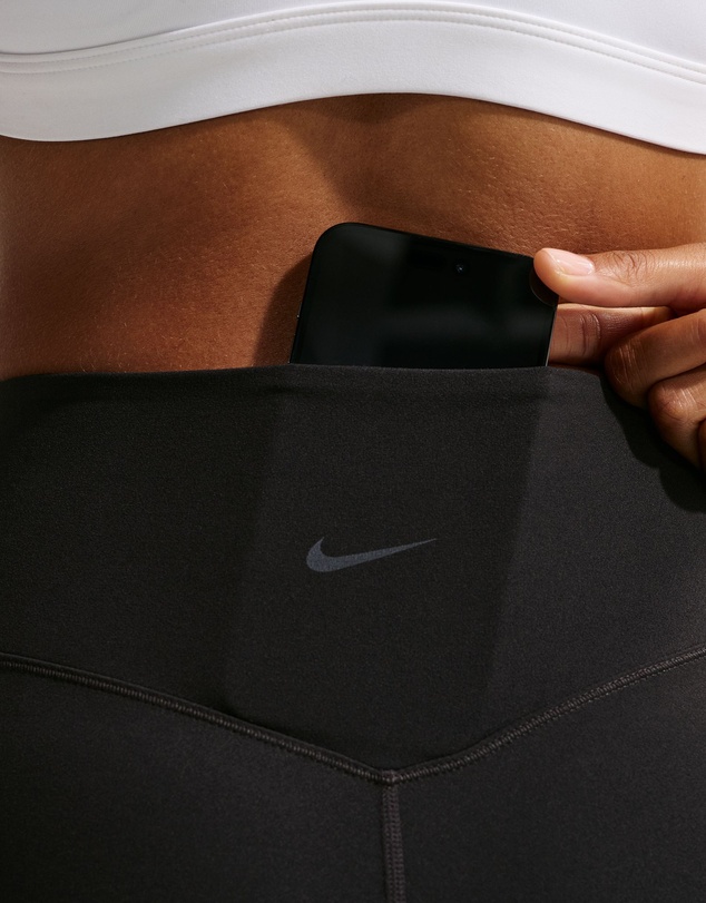 Nike - Zenvy High-Waisted Capri Leggings