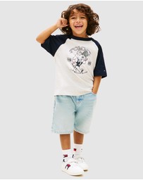 Tommy Hilfiger - Boys Graphic Raglan Crew Neck T-Shirt - Kids