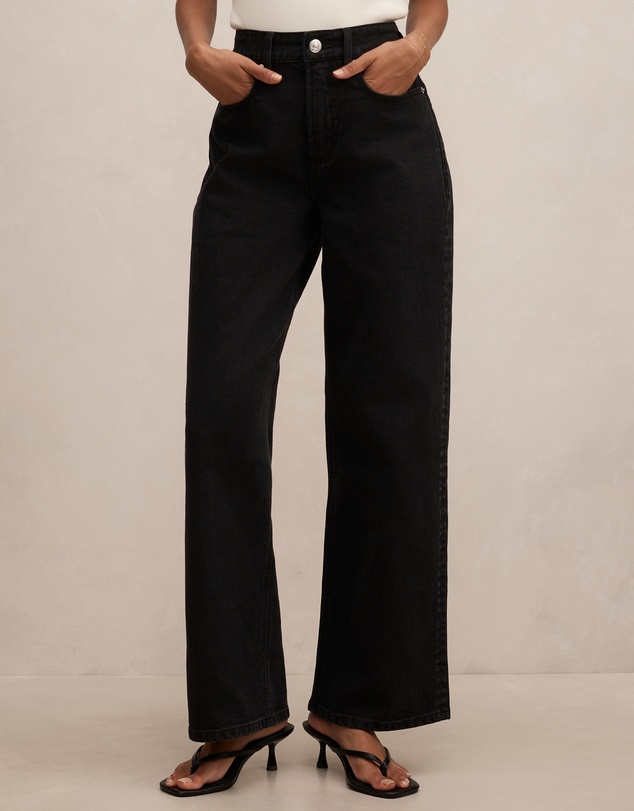 Forever New Petite - Nicki Petite Mid Rise Straight Leg Jeans