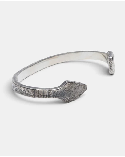 Buck Palmer - Etched Arrow Cuff