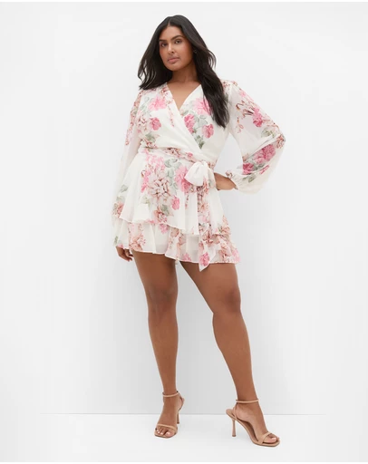 City Chic - Plus size Anna Floral Print Tier Playsuit - ivory