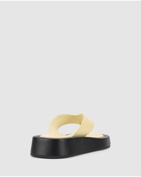 Verali - Bouncer II Flatform Thongs